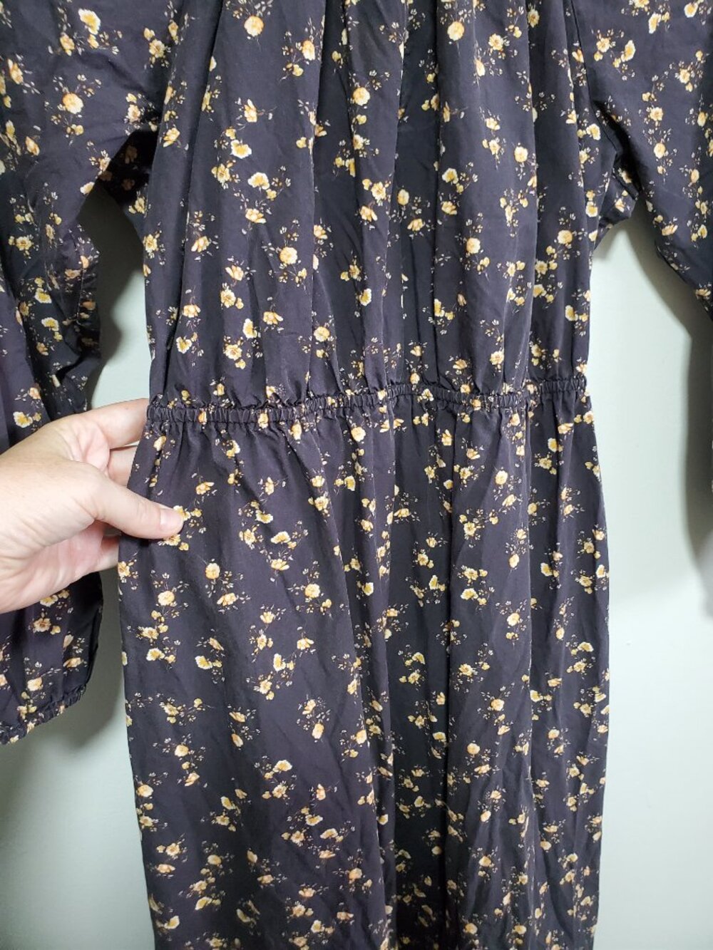 RAILS Sal Midi Dress Dark Romantic Floral XS 3/4 Puff Sleeve Ruffle Clasp Neck - Picture 7 of 16